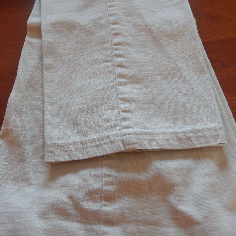 Jeans - Picture 2 of 3